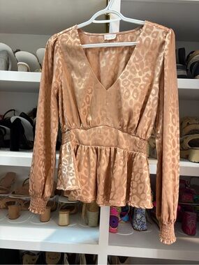 Satin Leopard-Print Long Sleeve Peplum Top - Rose Gold